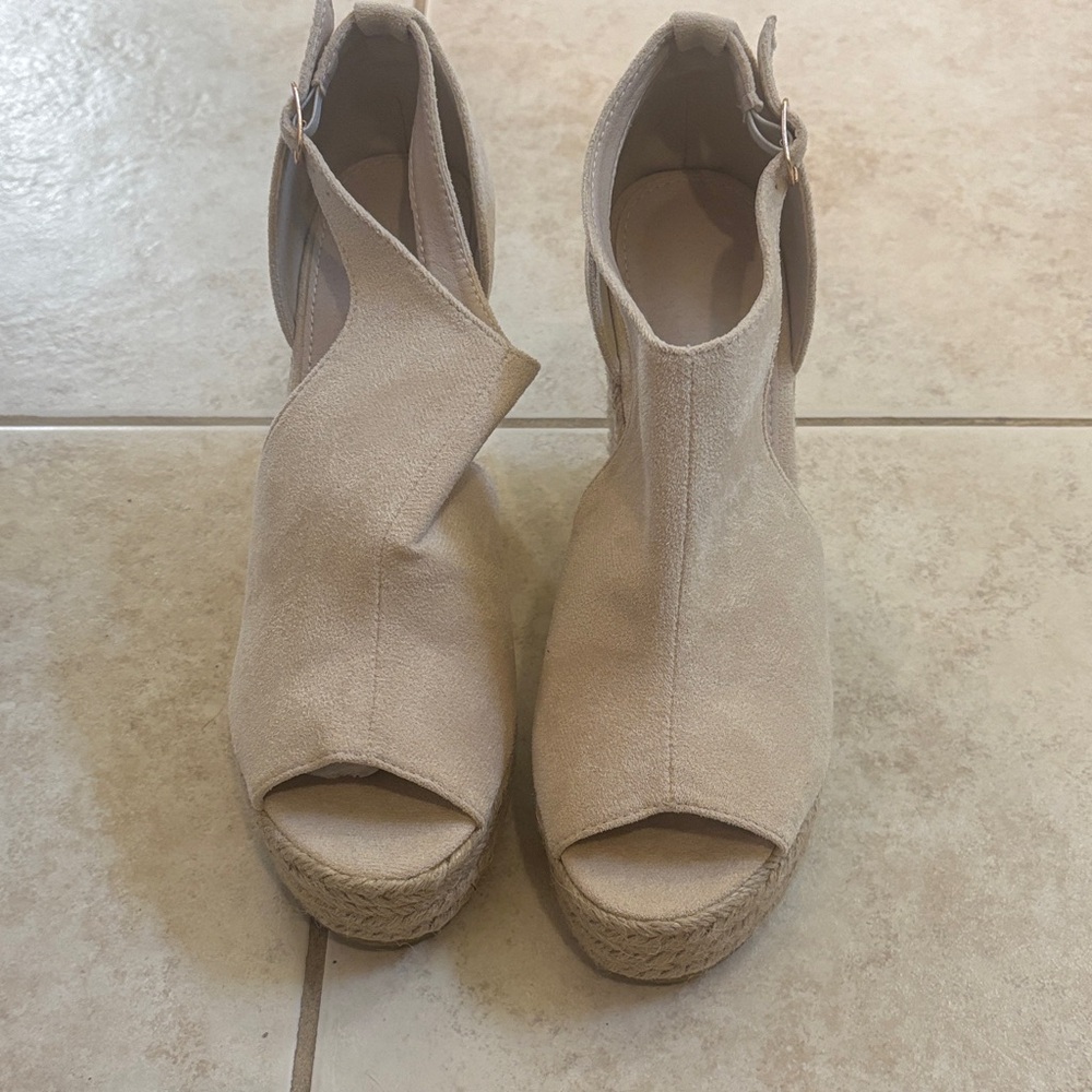 Women's Beige Peep-Toe Wedge Sandals